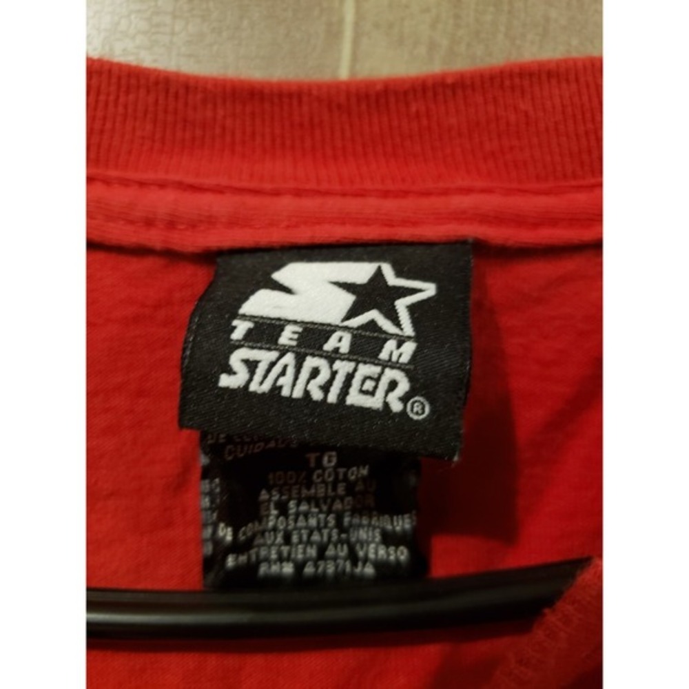 Wisconsin Badgers Team Starter Mens Shirt Size XL Red Big Logo - Picture 2 of 4